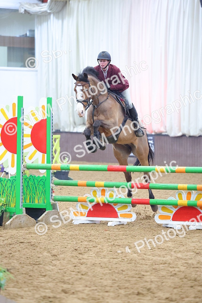 SBM_008403 - Class 21 - Nupafeed Supplements Senior Discovery/ 1m Open - First Round (1.00m)