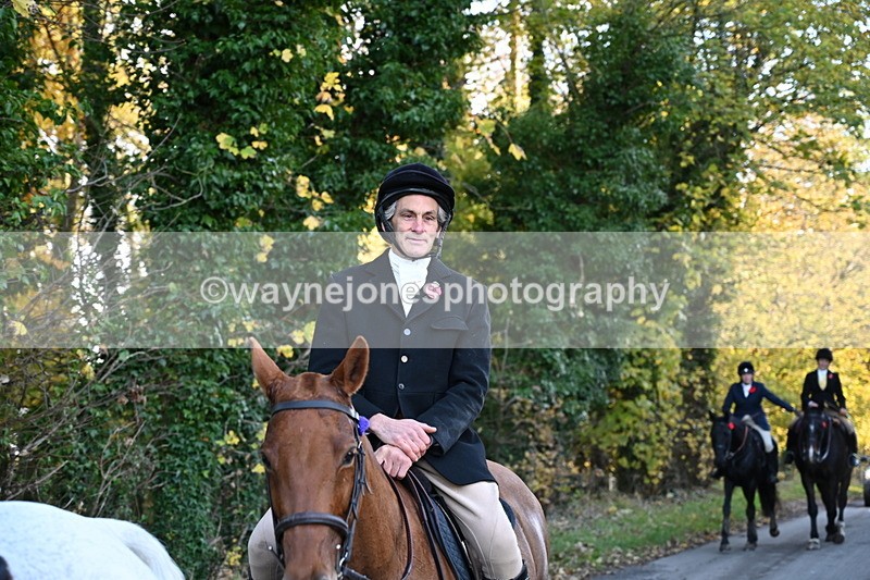 WJ6_9818 - Walk Home