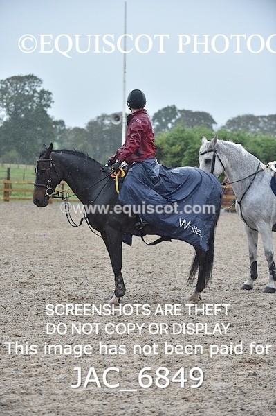 JAC_6849 - CLASS 19 SUN Pony Foxhunter/ 1.10m Open