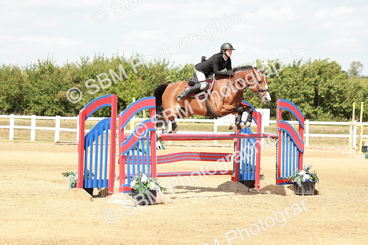 SBM_007775 - Class 4 - Senior Foxhunter - 1.20m Open