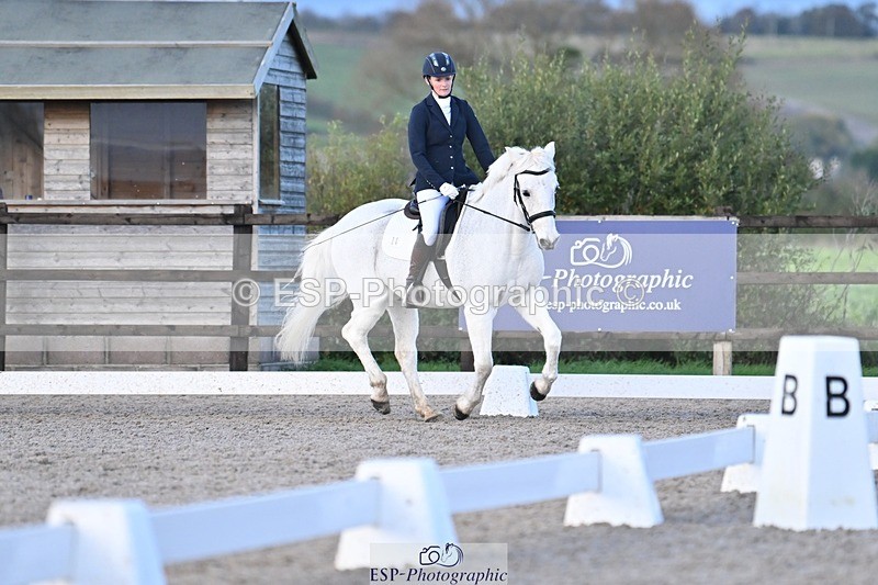 231105-162152-04074 - Cls 4 Novice 24 15.24 to 16.35 break