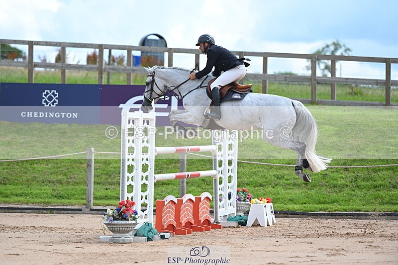 230721A-105824-05509 - Cls 6, 2 Star Medium 1.35m