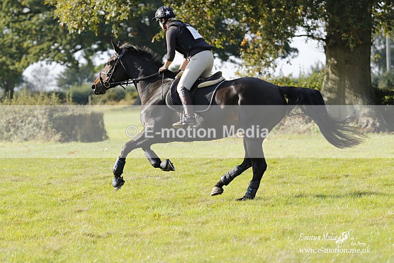  WWHT 171021 4010 - Open (1.00m)  17/10/21