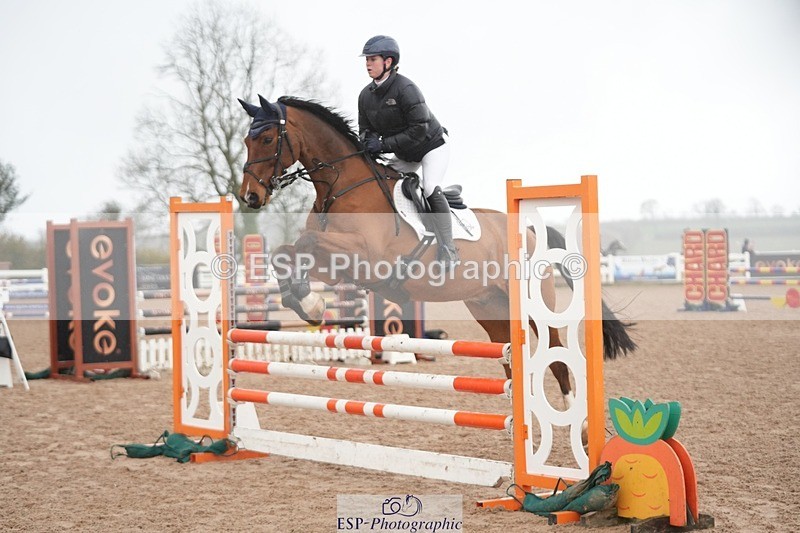 251107-120427-00674 - Cls 4 Snr 1.05m Open