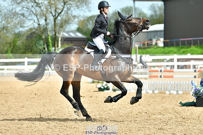 230507A-113208-07249 - Cls 41 85cm Amateur Quali