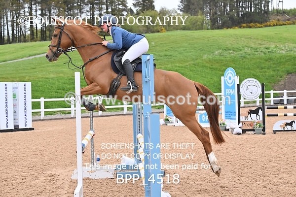 BPP_4518 - CLASS 20 SUN British Novice/90cms Open