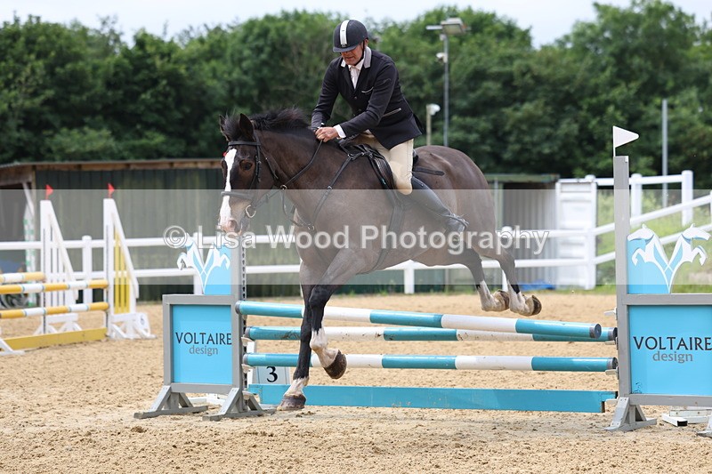 3E7A6384 - Class 4: Senior British Novice/90cm open