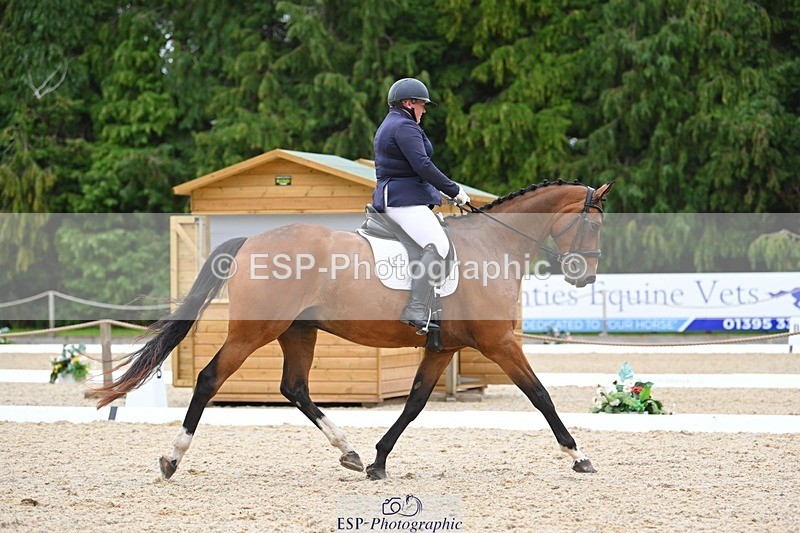 230813-171440-08604 - Cls 14 Medium Silver 16.45 to End