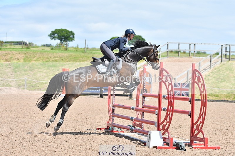 240609A-132742-05650 - Cls 18 Snr Newcomers and 1.10m Open