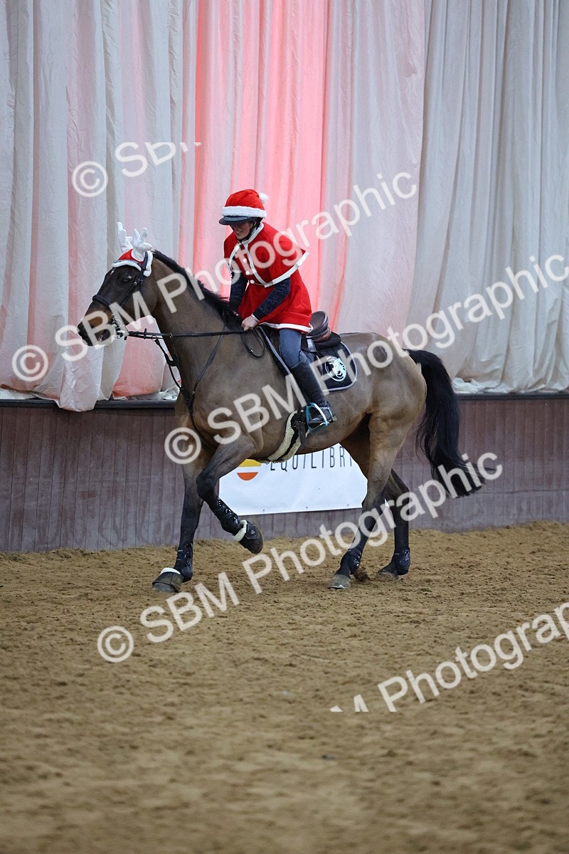 SBM_004388 - Class 20 - Pairs Relay Jumping 1.10m