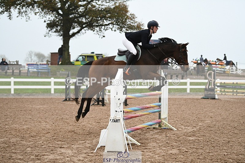 241103A-102952-07478 - SUN Cls 21 Snr Newcomers and 1.10m Open