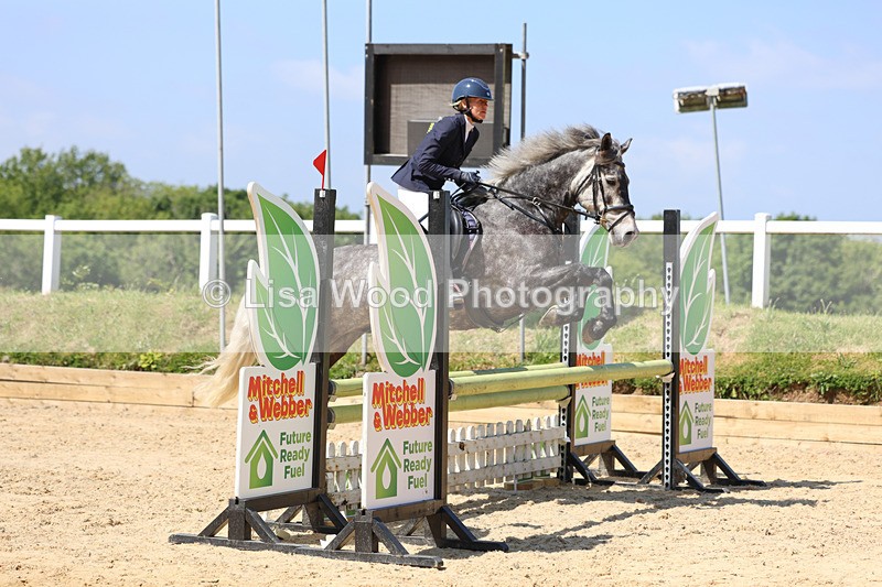 3E7A9526 - Class 8: Senior 80cm