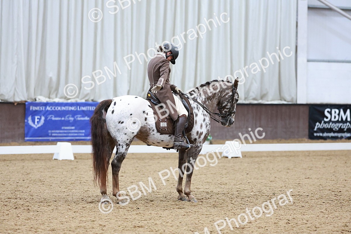 SBM_016611 - Class 5 - FEI INT II - 17.24-18.20