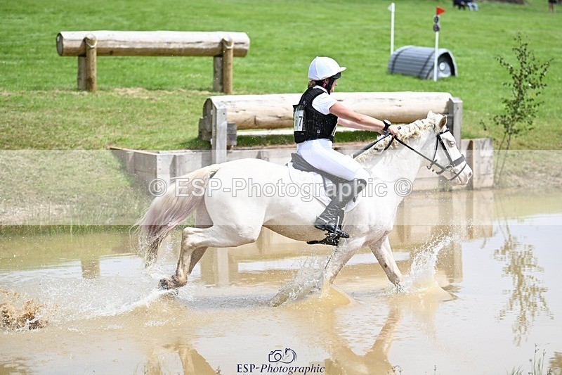 240803-141405-07488 - 167-Eliza_Peters-REDPARK_SAMMEY