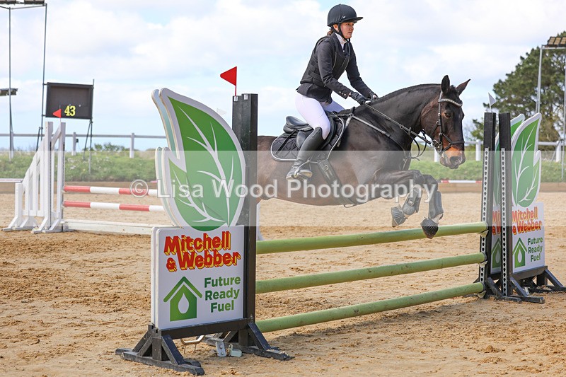 3E7A7650 - Class 9: 80cm Senior