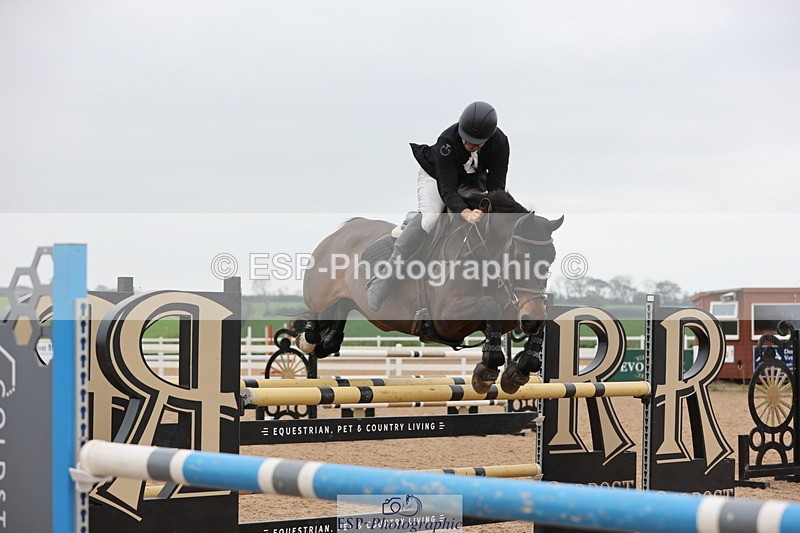 241101A-133451-02151 - FRI Cls 6 Foxhunter and 1.20m Open