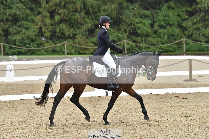 231018-152232-00762 - 009-FUTURE.GRAVITIE-Gini.Hope-DR