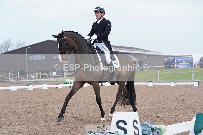 250403-103156-00755 - 019-Darren.Hicks-Sir.Robinson