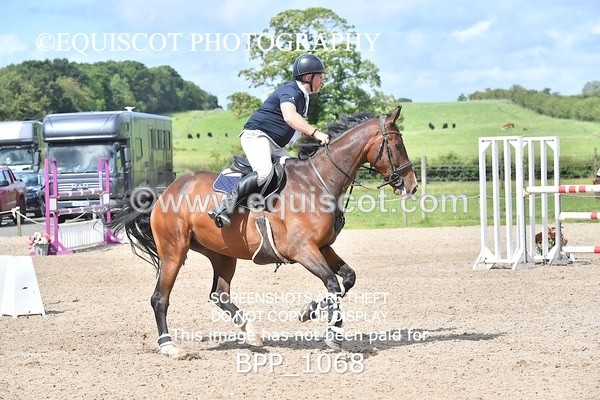 BPP_1068 - CLASS 7 Senior Foxhunter/ 1.20m Open