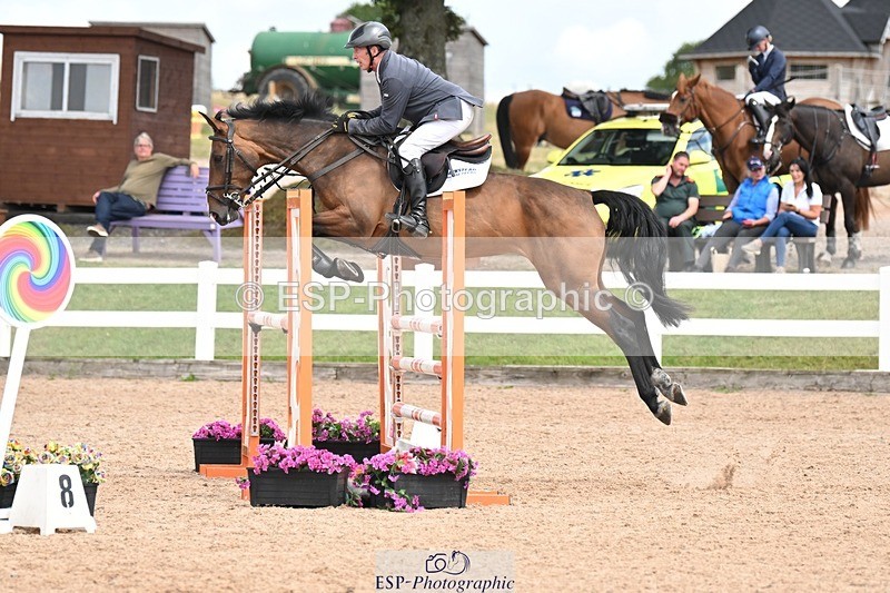 250723-143048-01038 - Cls 4 Newcomers and 1.10m