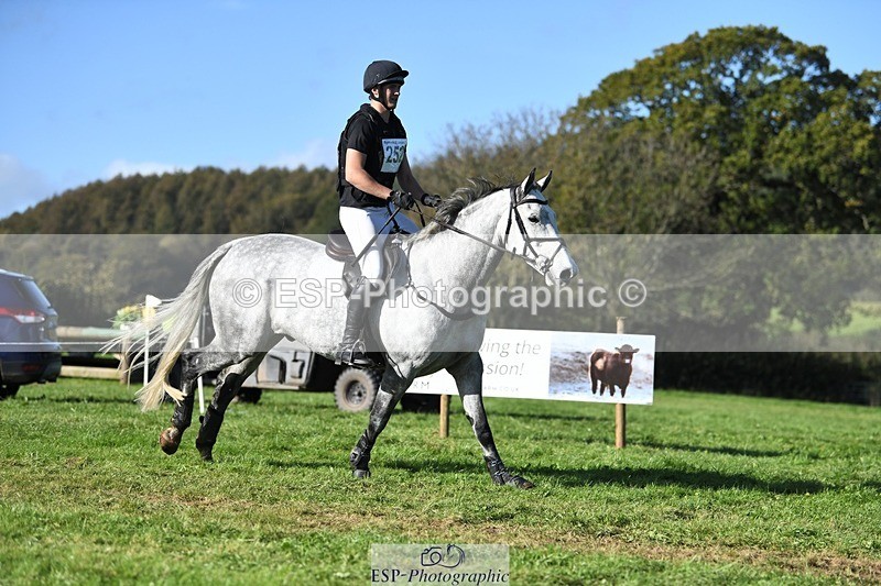 231022-112819-26225 - 252-A.LUCKY.STRIKE-Toby.Roach-XC