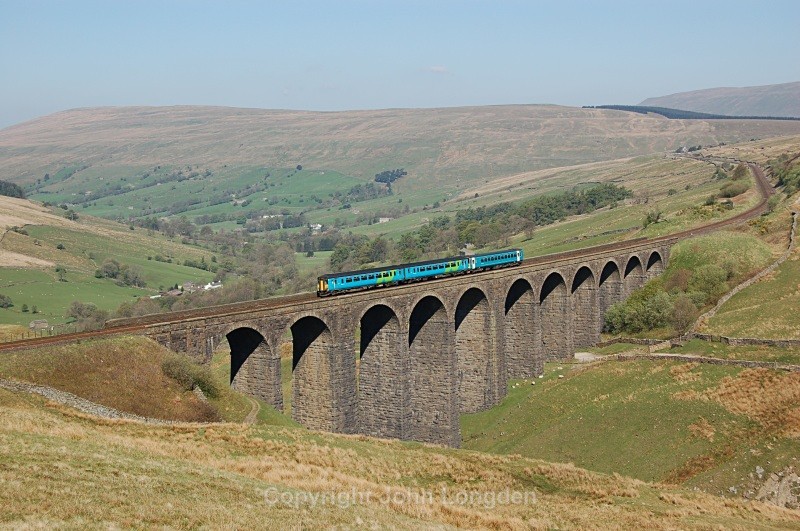 1.5.07 - 156482 & 153352 08.49 Leeds - Carlisle, Arten Gill - Arten Gill