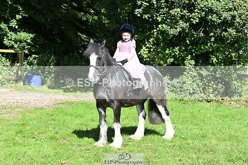 240728B-095949-00271 - Sunday Stable Shots and Fancy Dress