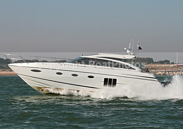 110930 ISHA COCO IMG_9836 - Motorboats - Hardtop