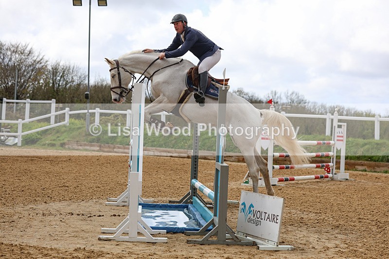 3E7A1841 - Class 7: Senior Newcomers/1.10m open
