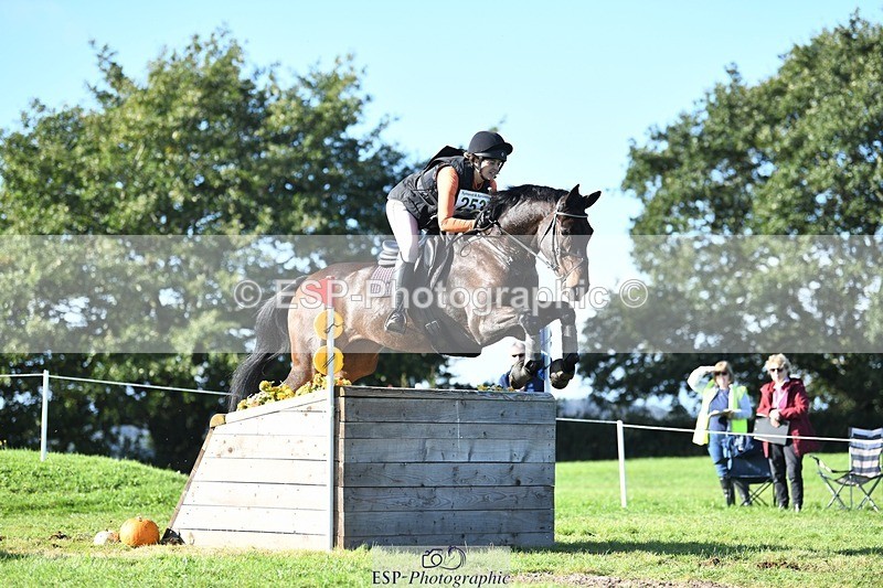 231022-113020-26228 - 253-GEKO-Odette.Orlande-XC