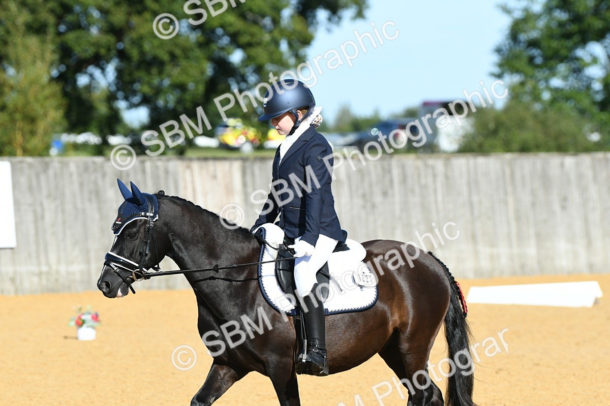 SBM_16326 - D4 - Small Tour Championship - Intro B