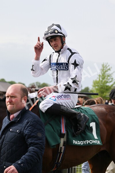 yr13052022r5-16 - Race 5 4.10pm Paddy Power 'Fill Thi Boots' Stakes