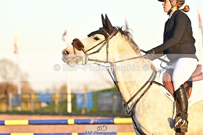 250401-191625-00951 - 90cm Classes