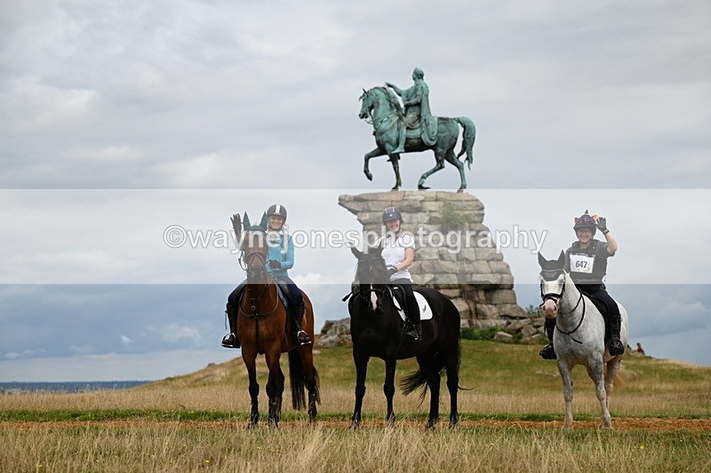 DSC_5991 - Time at Statue 12:17 to 12:44