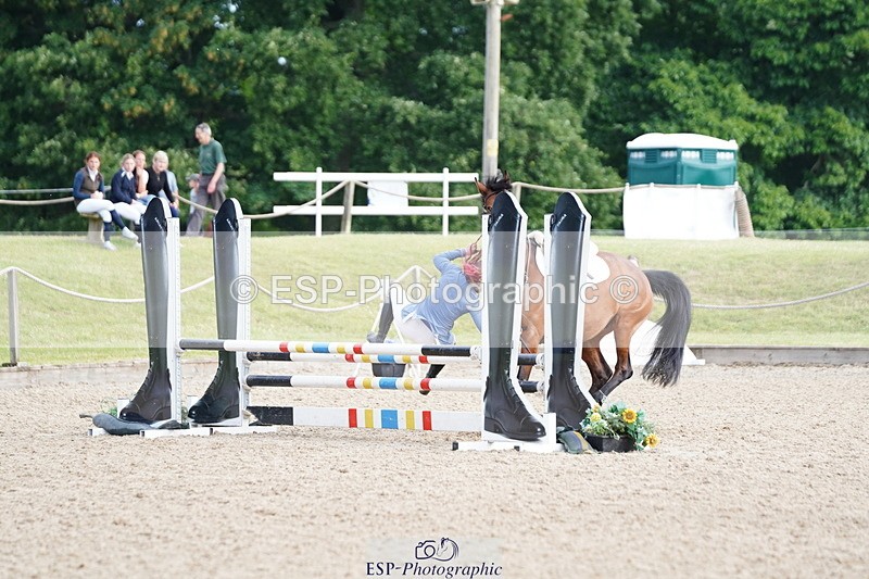 250613A-083324-00969 - Cls 8 85cm Schooling Round