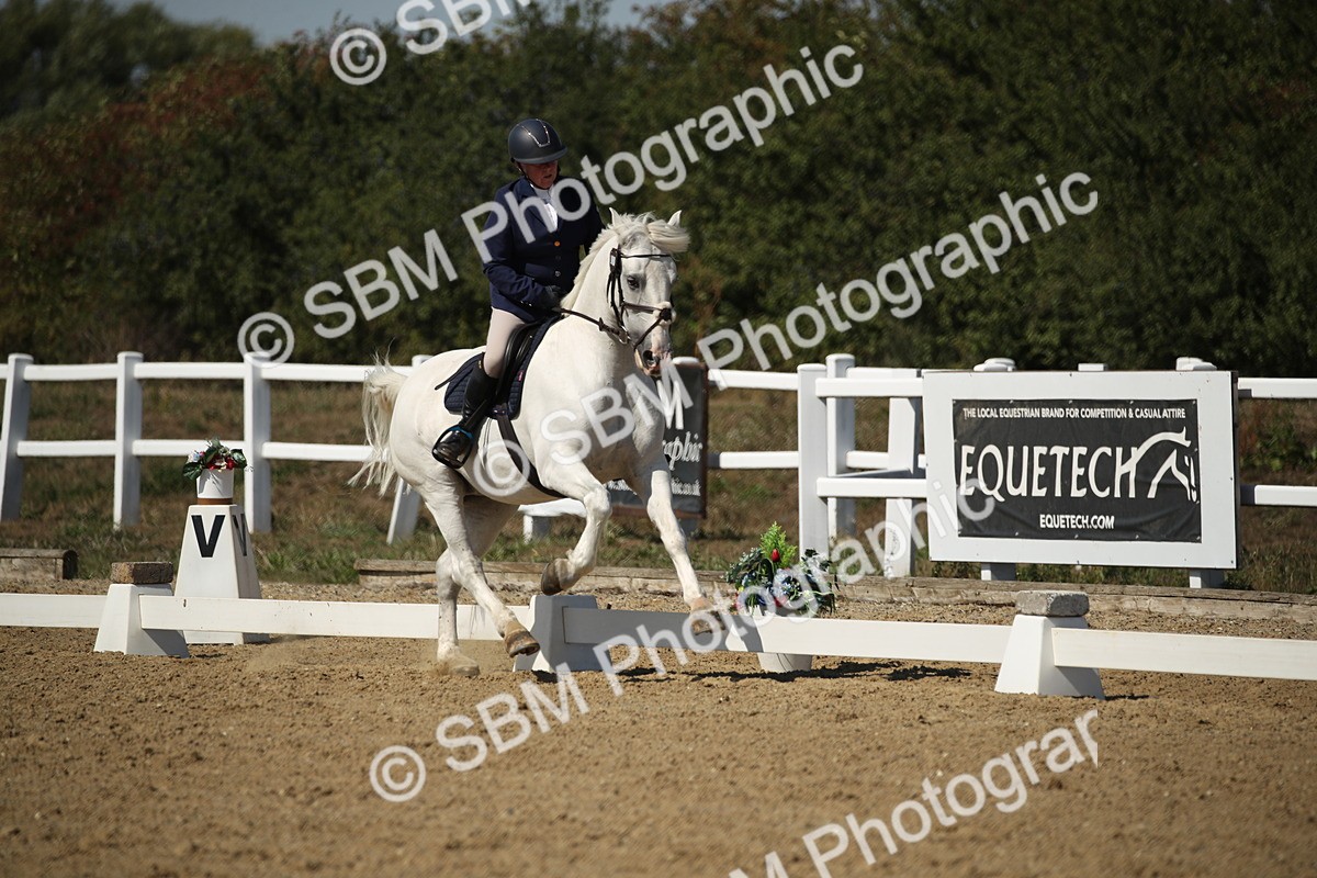 SBM_005797 - Class 11 - Novice 5 - 13.19-14.22