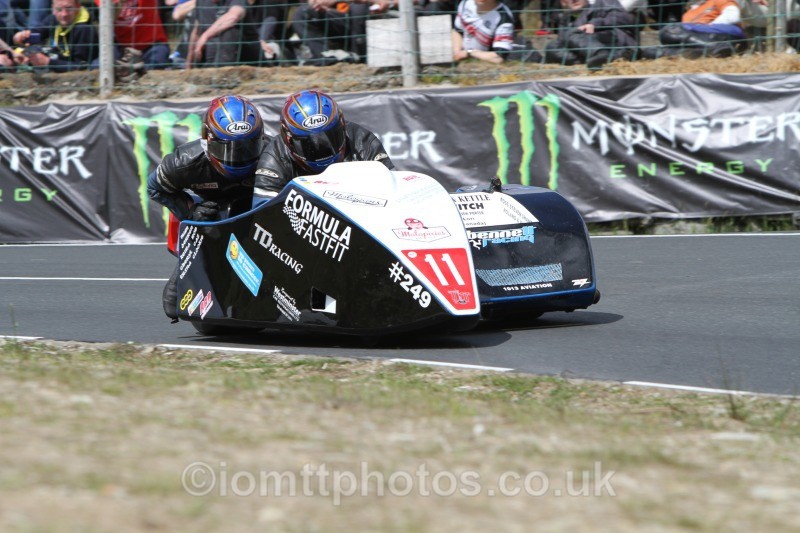 Karl Bennett / Lee Cain Kawasaki / T D racing - Sure Sidecar Race 1