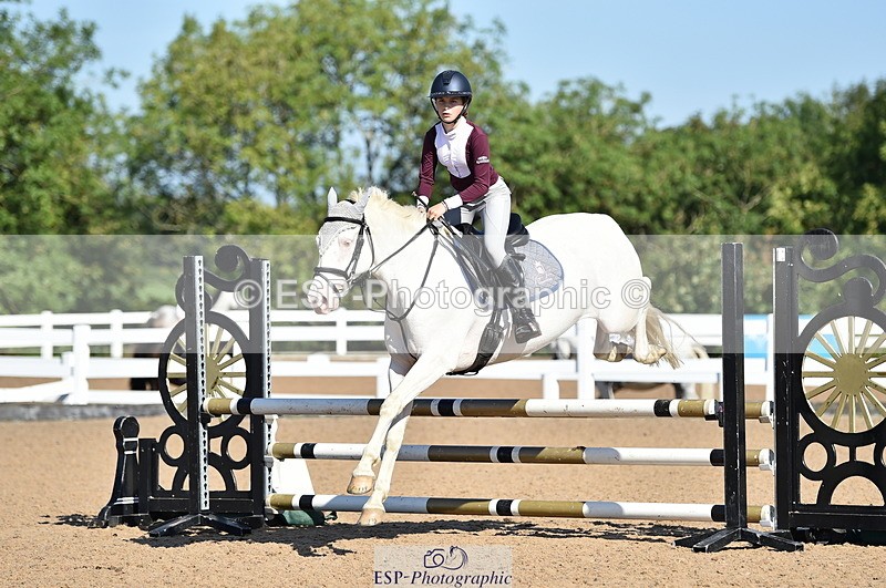 230903A-102230-03953 - Cls 18 Pony Brit Novice & 80cm Open