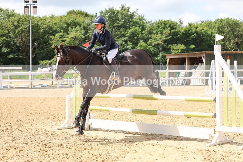 3E7A3135 - Class 4: Senior British Novice/90cm open