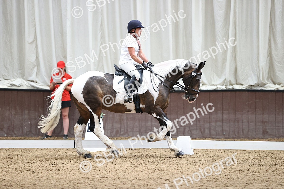 SBM_001948 - Novice 4 - 11.15-13.22