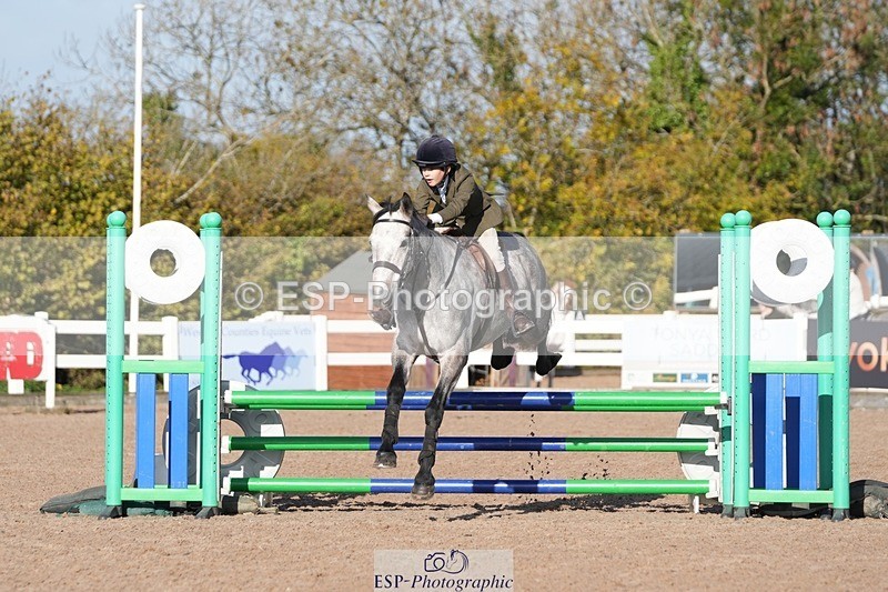 251025-111042-00142 - Chard 25th & 26th Oct BS Juniors/COH/Club/schools unaffiliated showjumping