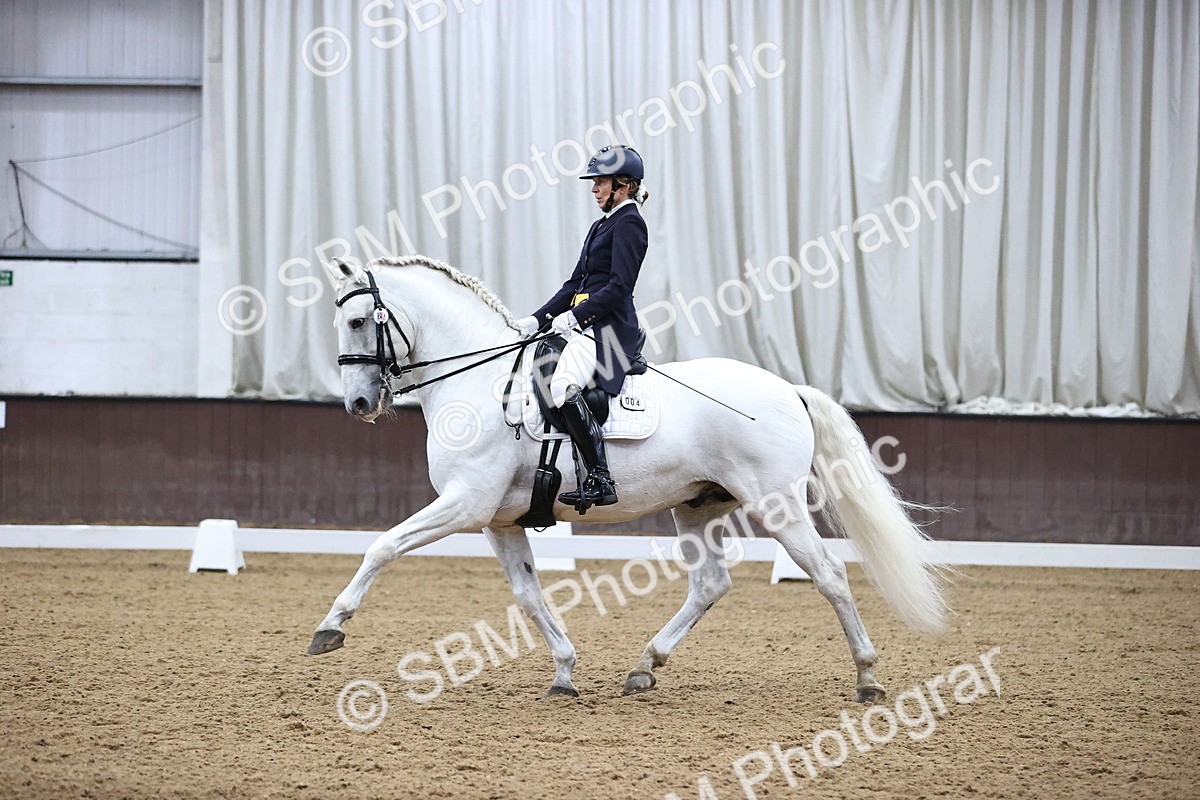 SBM_001371 - Class 21 -23 - FEI INT1-GP-Junior-Junior fsm