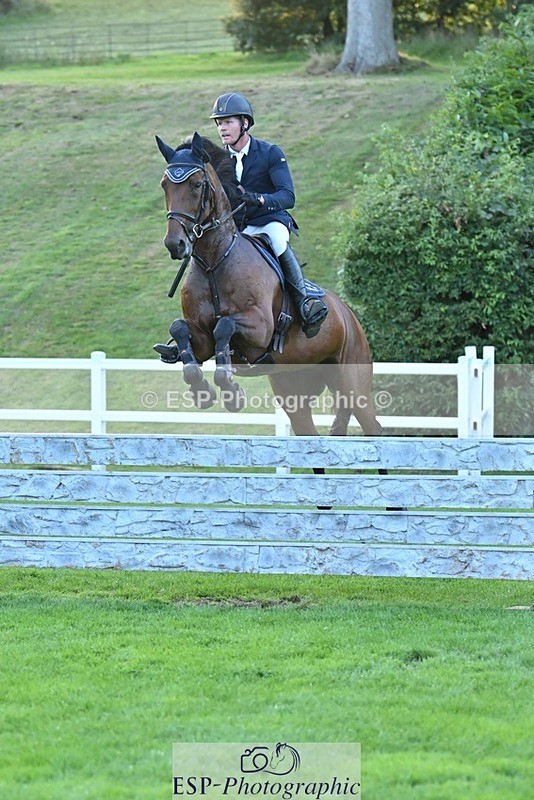 230909-185400-08172 - Cls 14 Snr 1m Derby