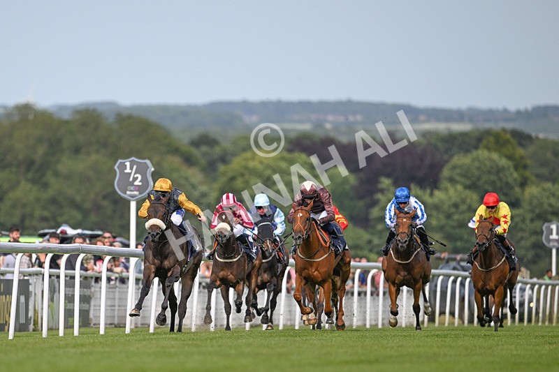 050724-Race 1-Beauty Queen-0366 - Race 1