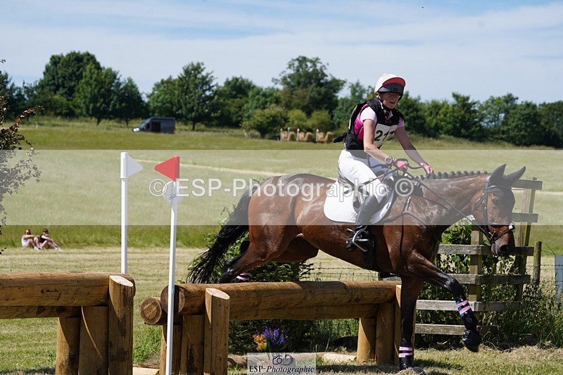 240629X-145418-3329 - 217-Catherine_Van_Randwyck-BALLYLENNON_SAMBUCA