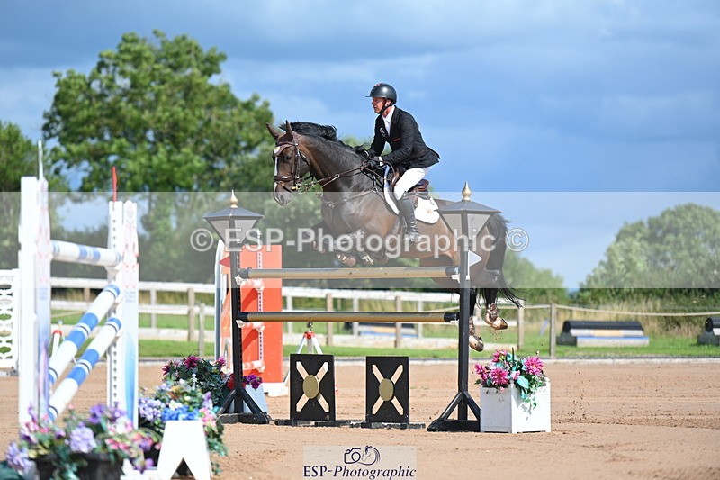 230721A-162606-07682 - Cls 10, 2 Star Big 1.45m Break to End