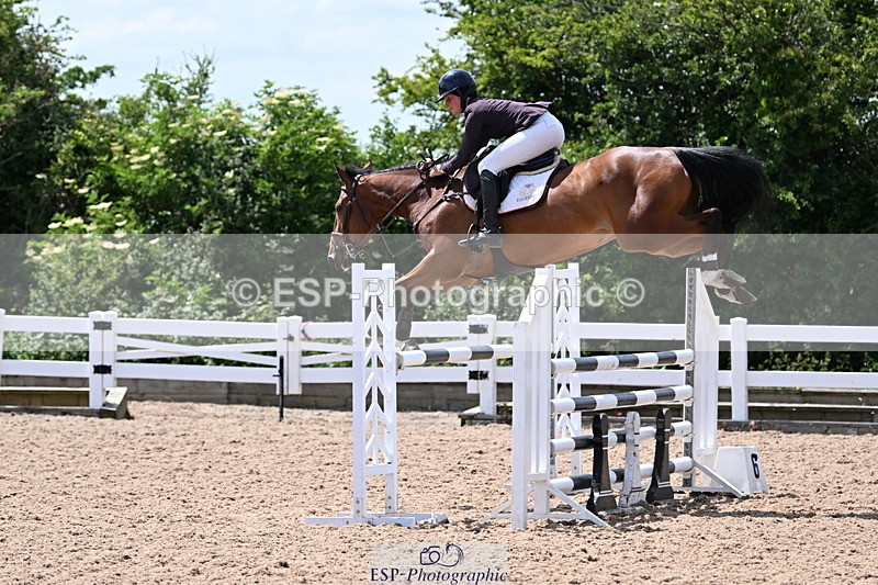 240619A-141531-00496 - Cls 4 Snr Newcomers and 1.10m Open