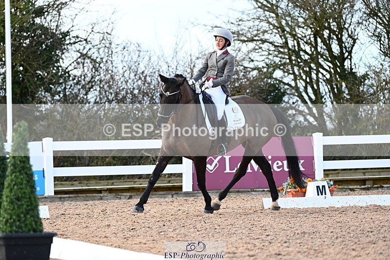 240218A-140112-08538 - 152-Beth.Miller-Lillie.Langtry