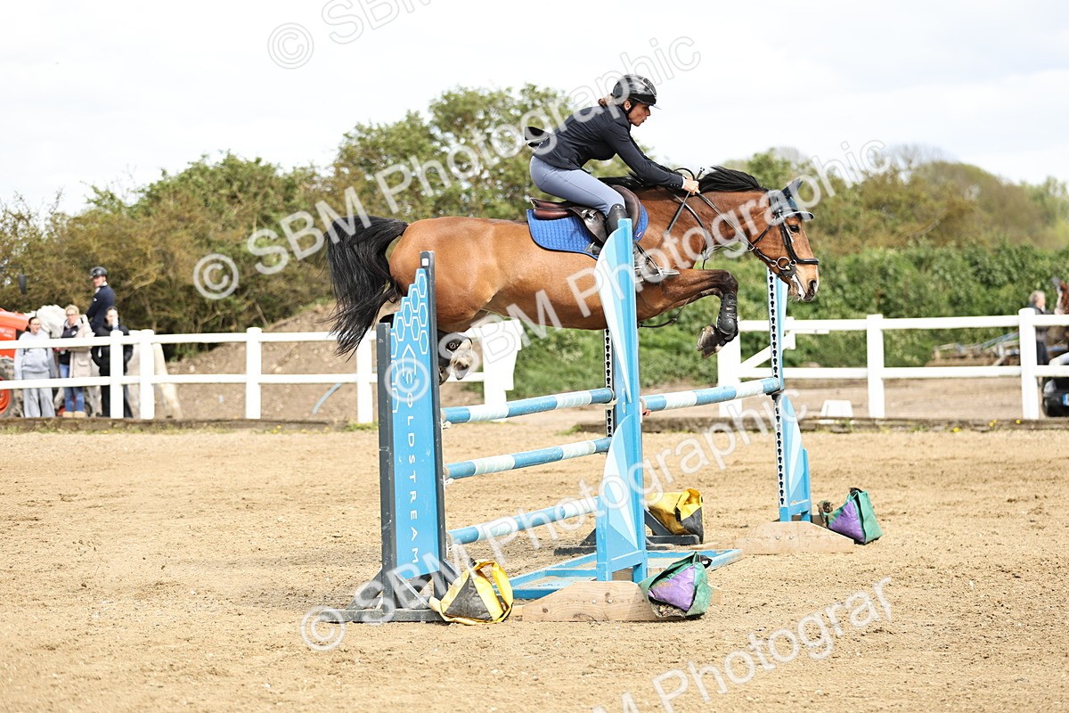 SBM_001309 - Class 4 - Senior Newcomers - 1.10m