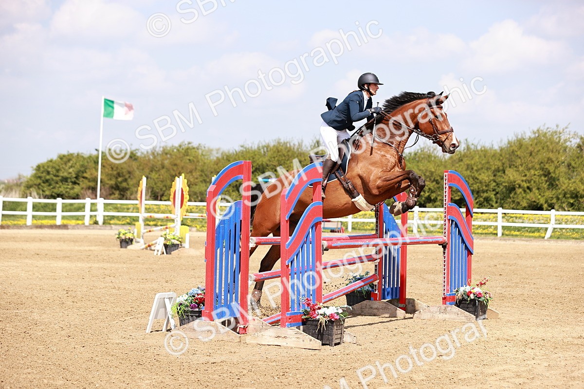  - Class 23 - Senior 1.05m